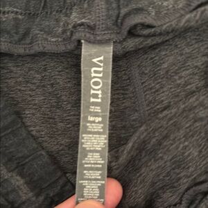 Vuori woman’s camo Bottoms